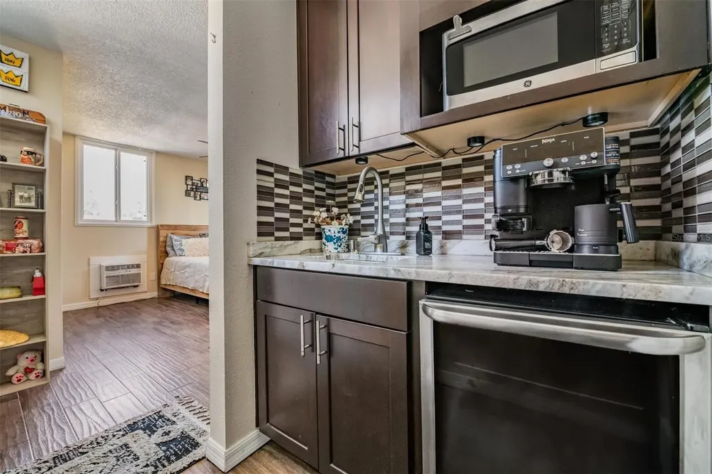 18200 Cypress Cove Lane Lutz FL 33549