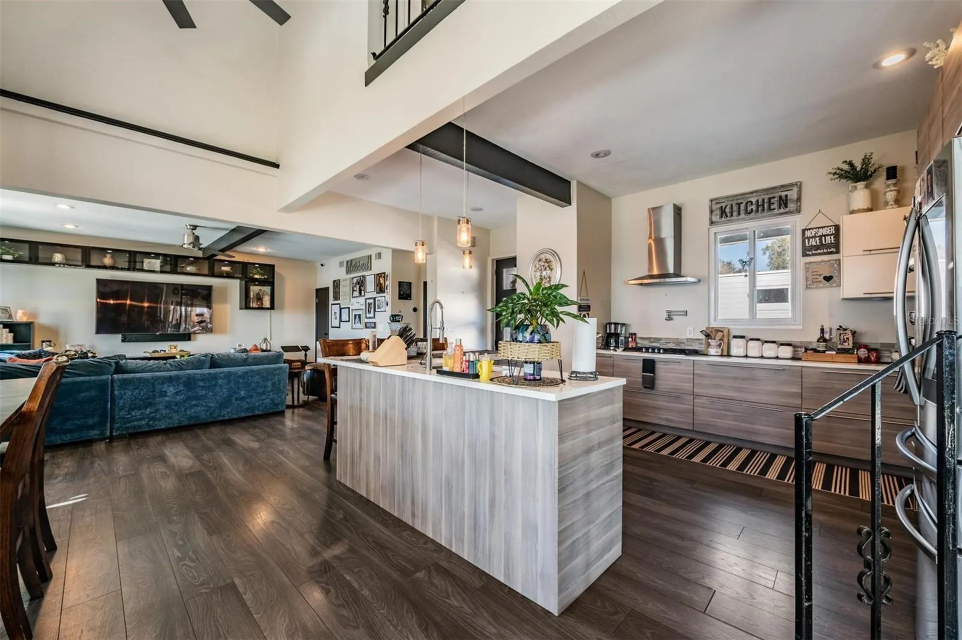 18200 Cypress Cove Lane Lutz FL 33549