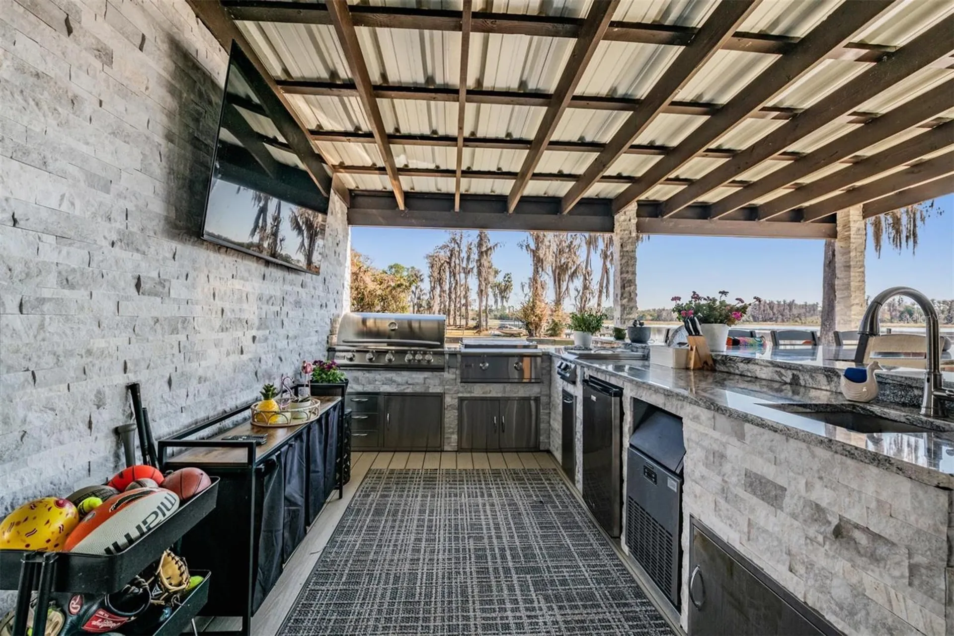 18200 Cypress Cove Lane Lutz FL 33549