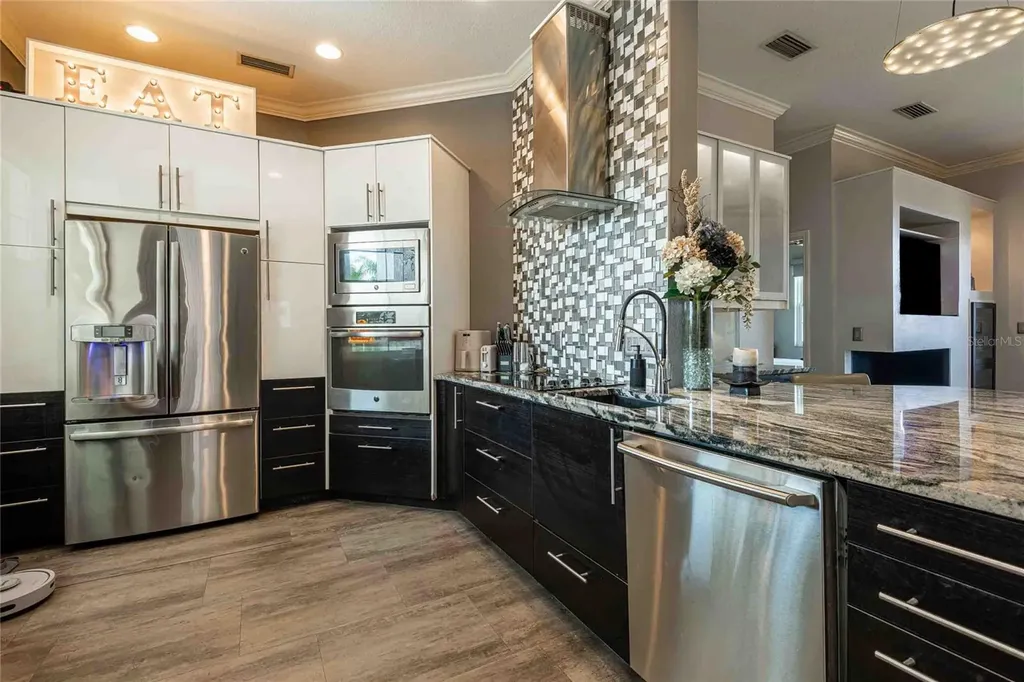6808 Dali Avenue Land O Lakes FL 34637