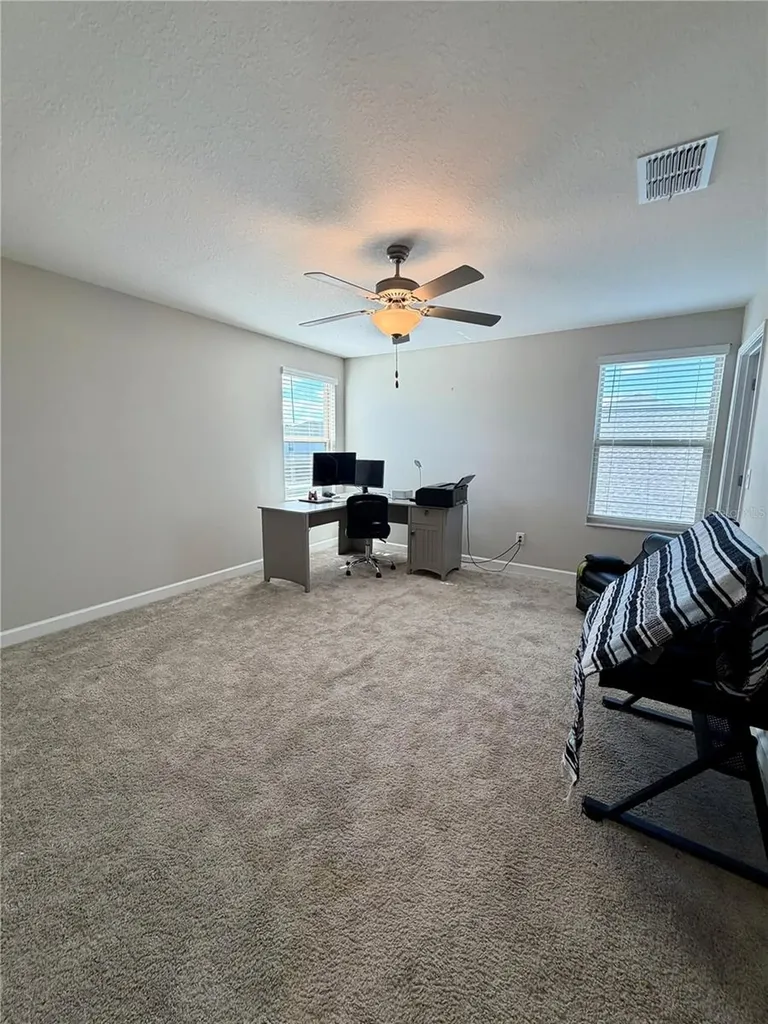 25118 Lambrusco Loop Lutz FL 33559