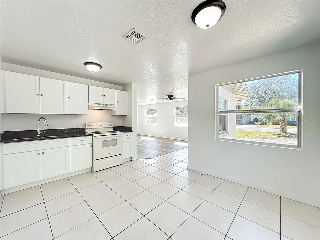 301 E Atwater Avenue Eustis FL 32726