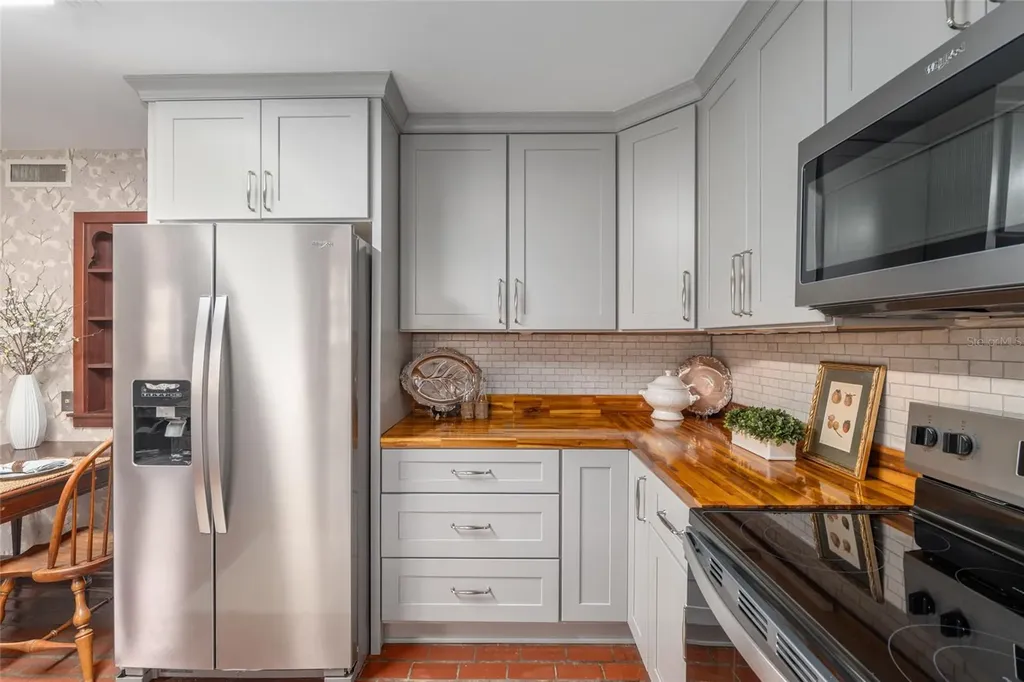 1801 NW 30th Terrace Gainesville FL 32605