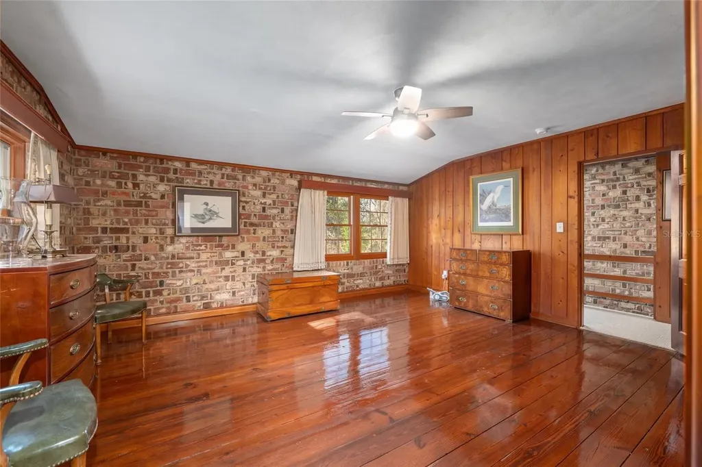 1801 NW 30th Terrace Gainesville FL 32605