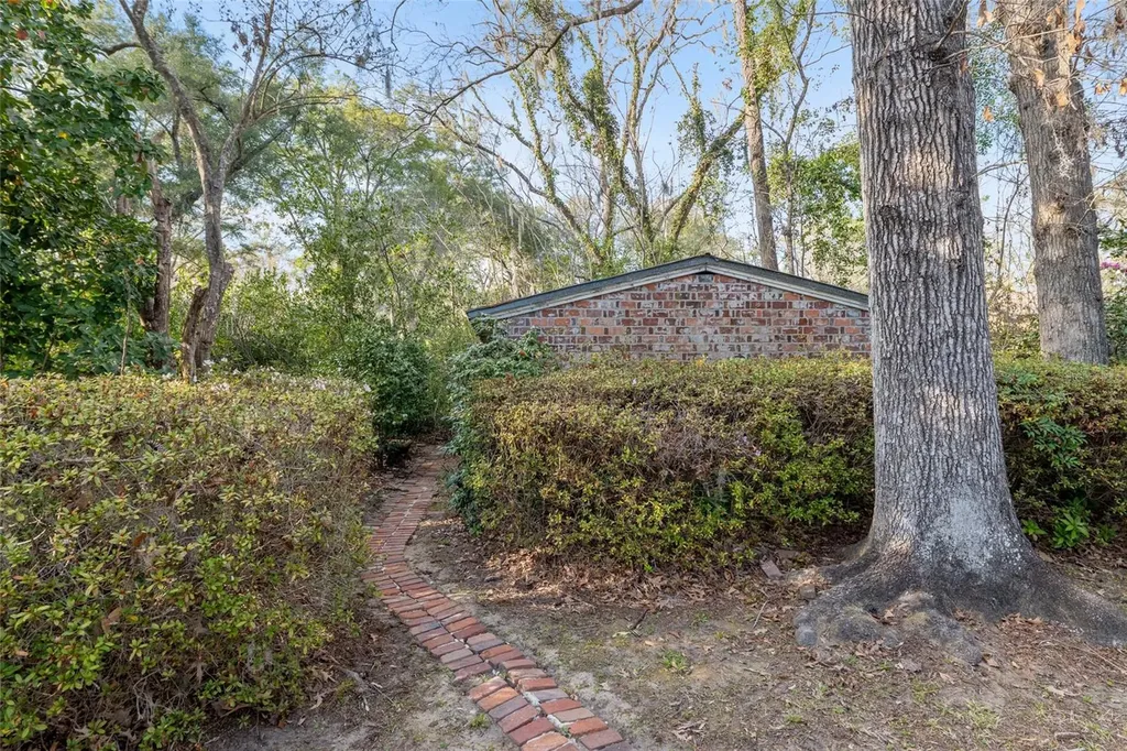 1801 NW 30th Terrace Gainesville FL 32605
