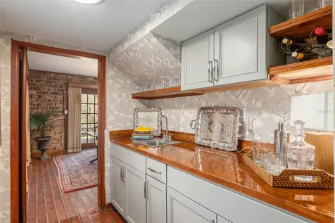 1801 NW 30th Terrace Gainesville FL 32605