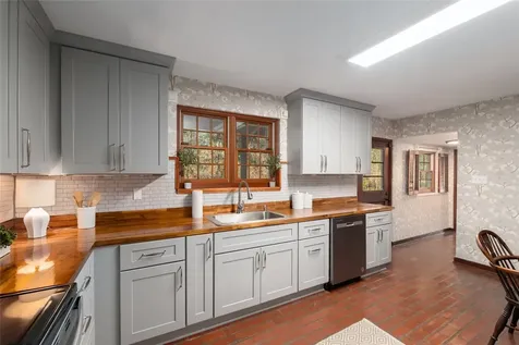 1801 NW 30th Terrace Gainesville FL 32605