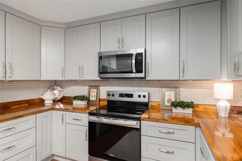 1801 NW 30th Terrace Gainesville FL 32605