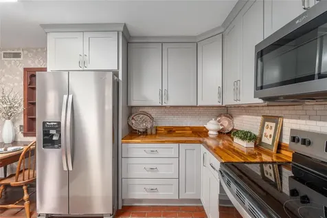 1801 NW 30th Terrace Gainesville FL 32605