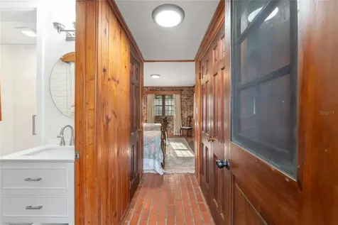 1801 NW 30th Terrace Gainesville FL 32605