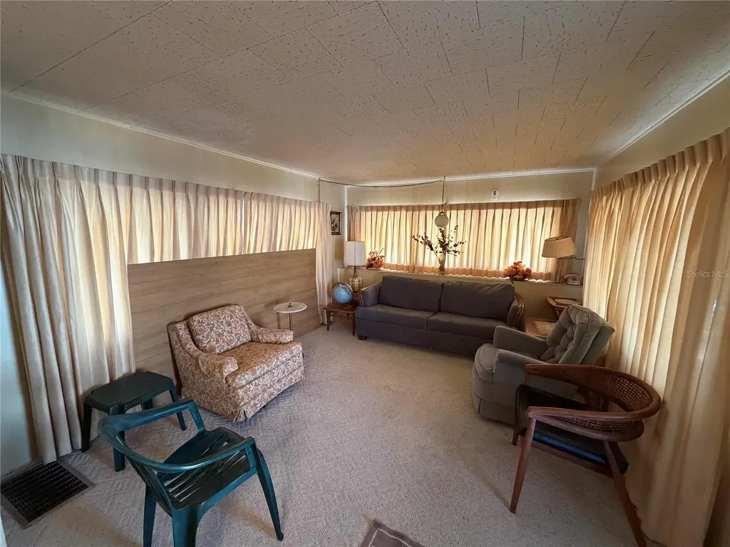 5121 9th Street W Bradenton FL 34207