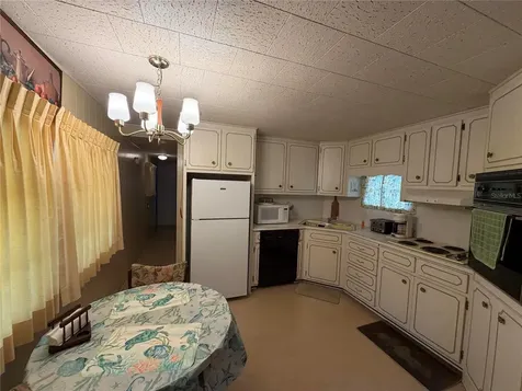 5121 9th Street W Bradenton FL 34207