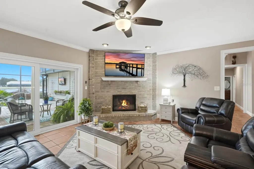 10 Magnolia Lane S Ormond Beach FL 32174