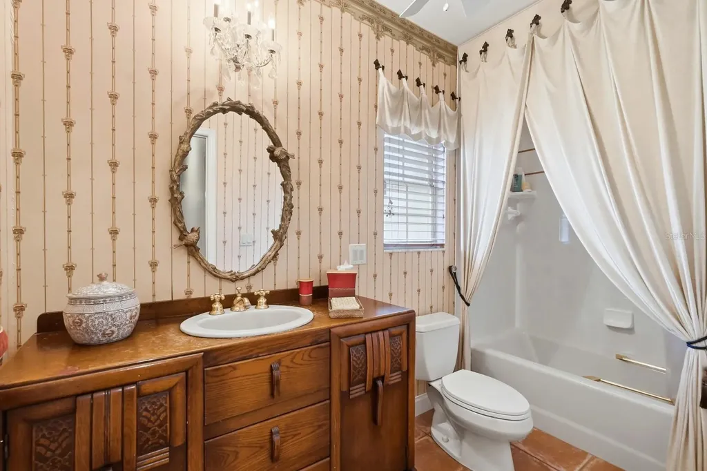 10 Magnolia Lane S Ormond Beach FL 32174