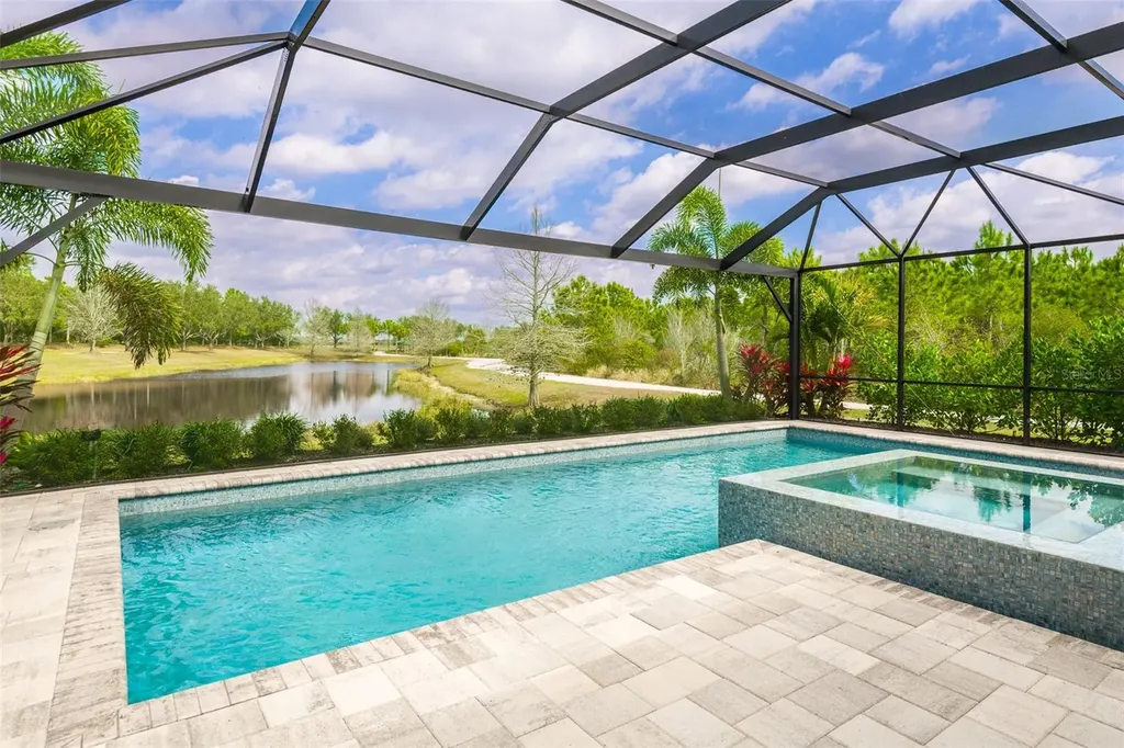 15623 Leven Links Place Lakewood Ranch FL 34202