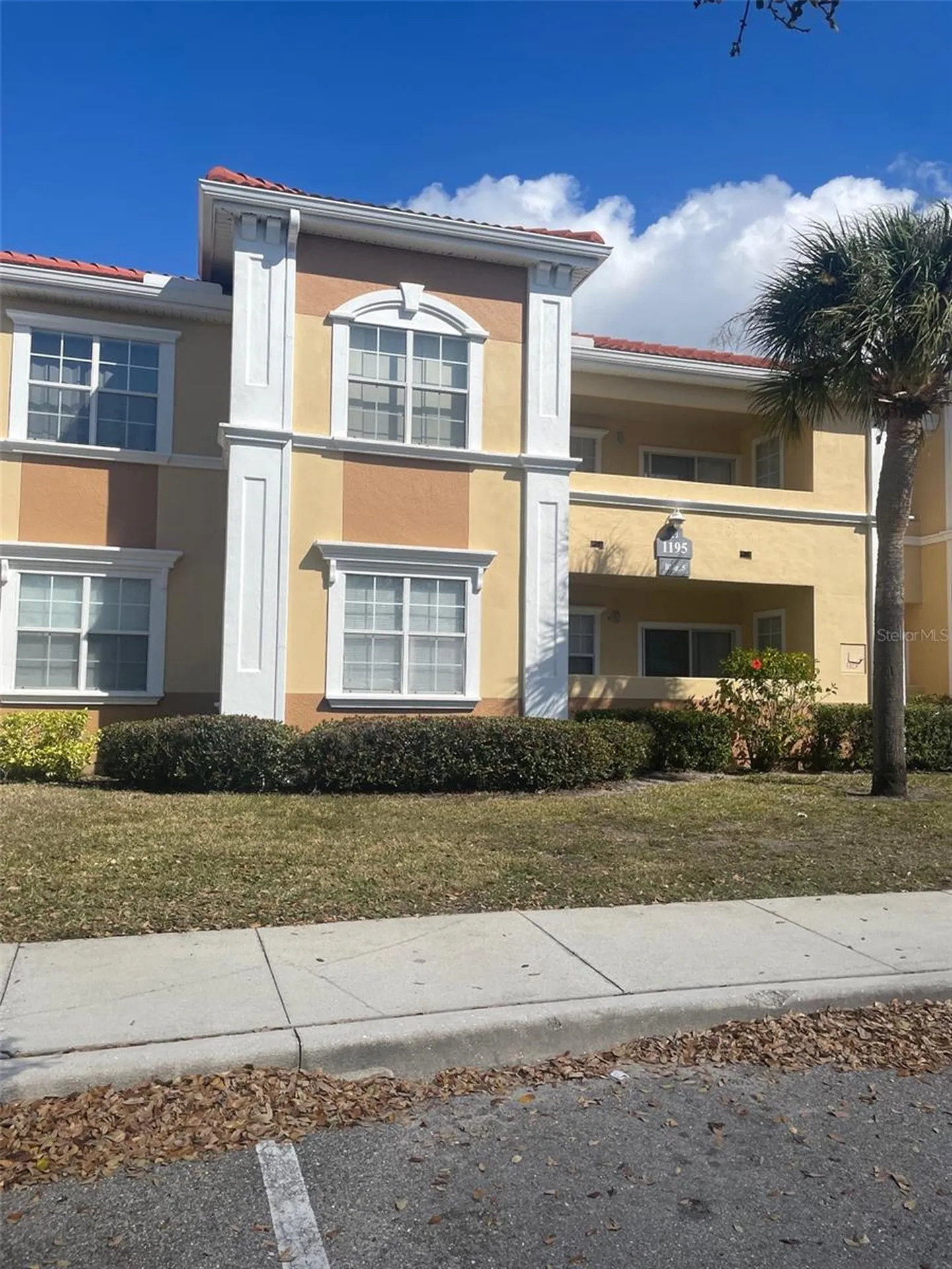 1195 Villagio Circle Sarasota FL 34237