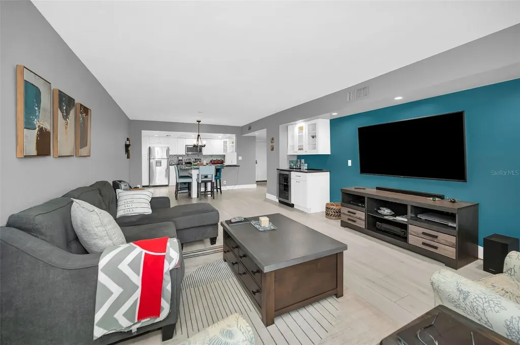 1460 Gulf Boulevard Clearwater FL 33767