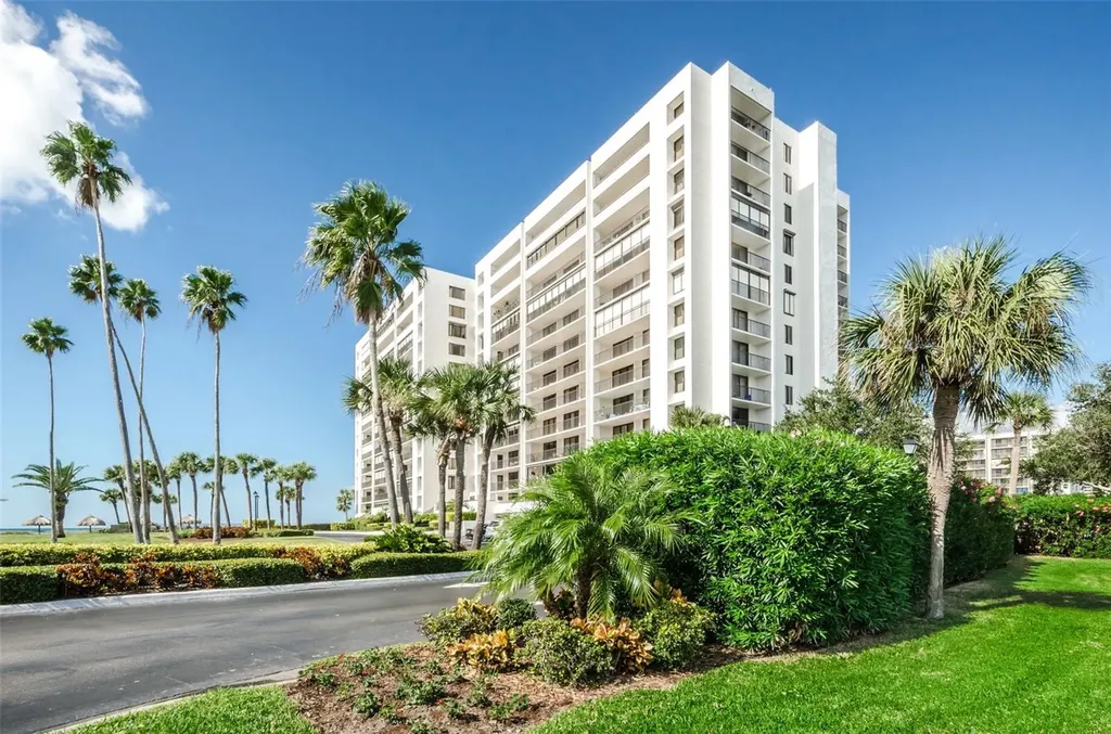 1460 Gulf Boulevard Clearwater FL 33767