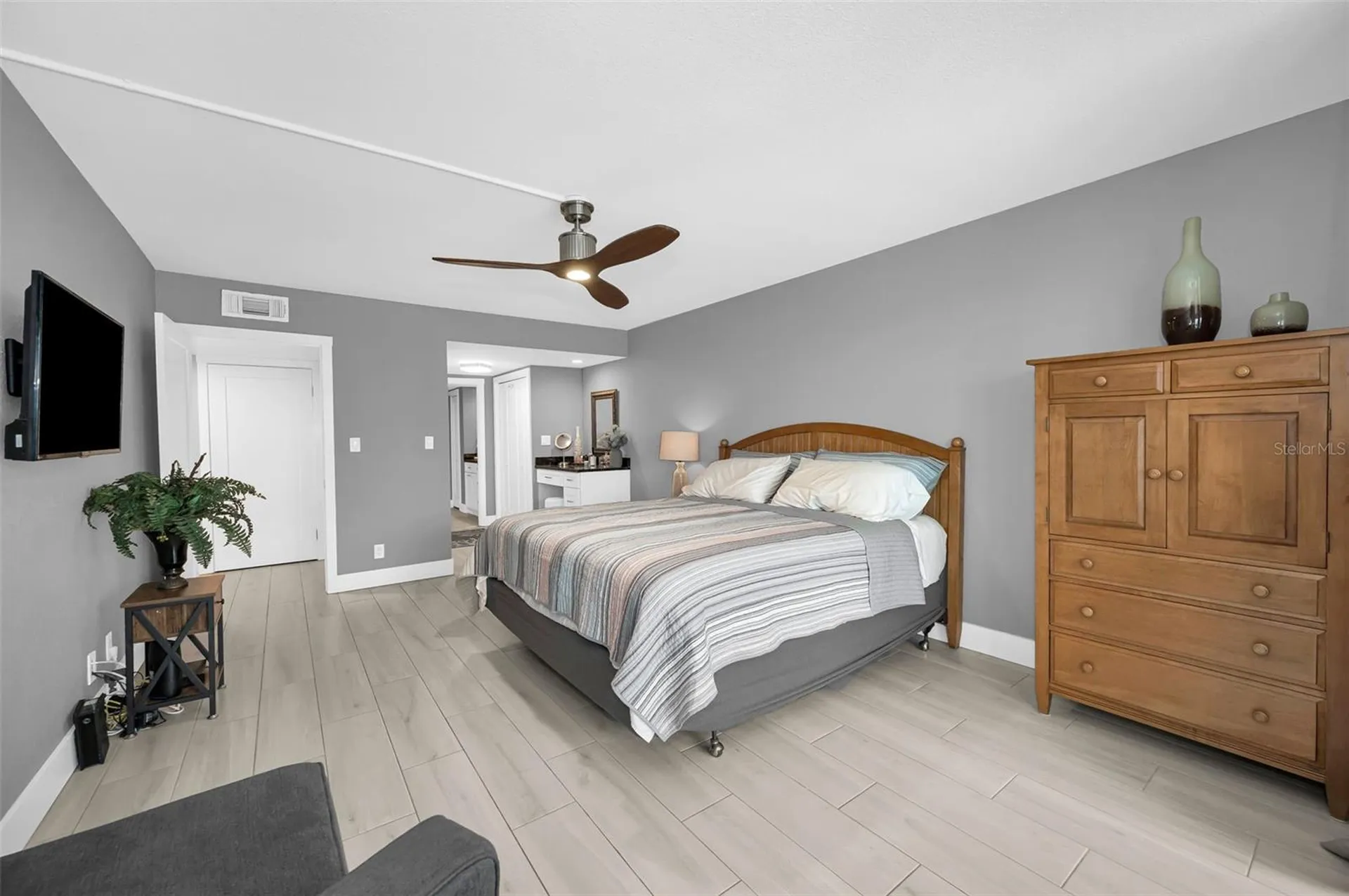 1460 Gulf Boulevard Clearwater FL 33767