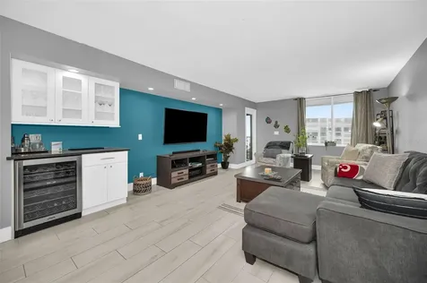 1460 Gulf Boulevard Clearwater FL 33767