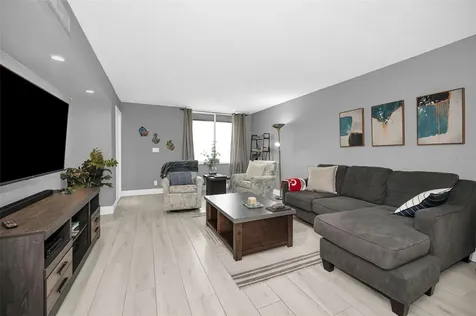 1460 Gulf Boulevard Clearwater FL 33767