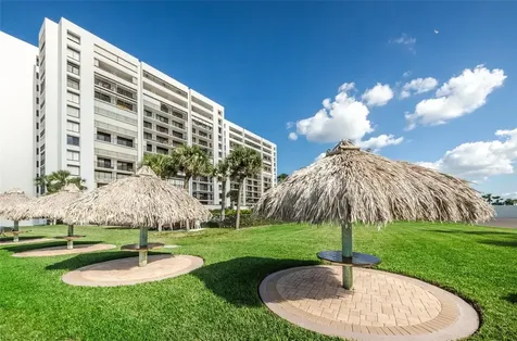 1460 Gulf Boulevard Clearwater FL 33767