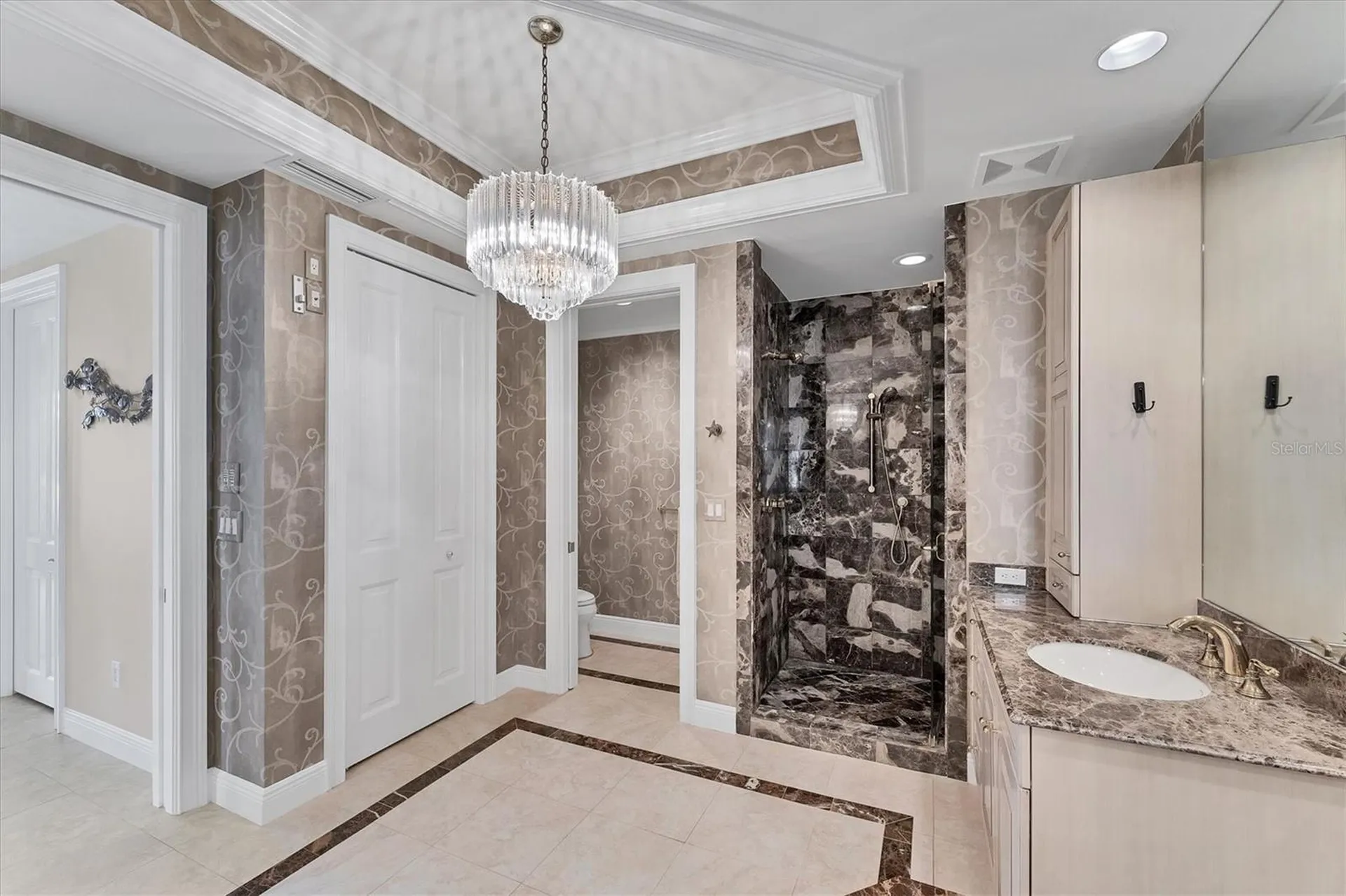 1300 Benjamin Franklin Drive Sarasota FL 34236