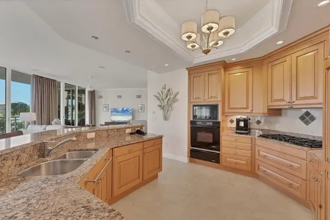 1300 Benjamin Franklin Drive Sarasota FL 34236