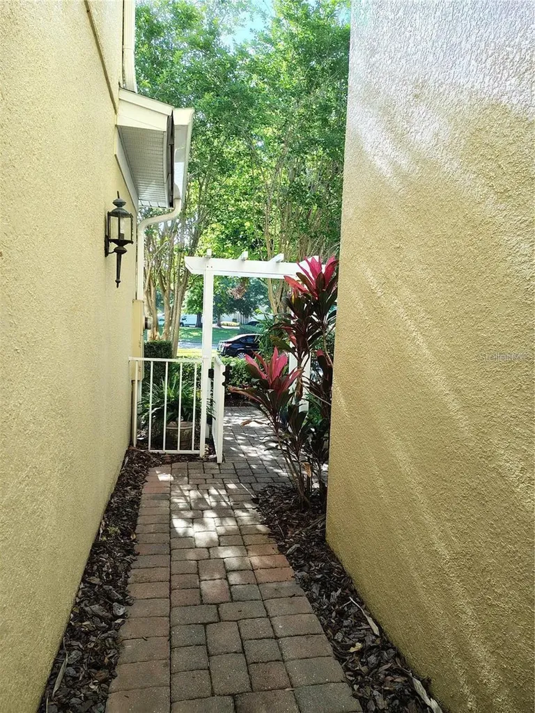 6043 Strada Isle Way Orlando FL 32835