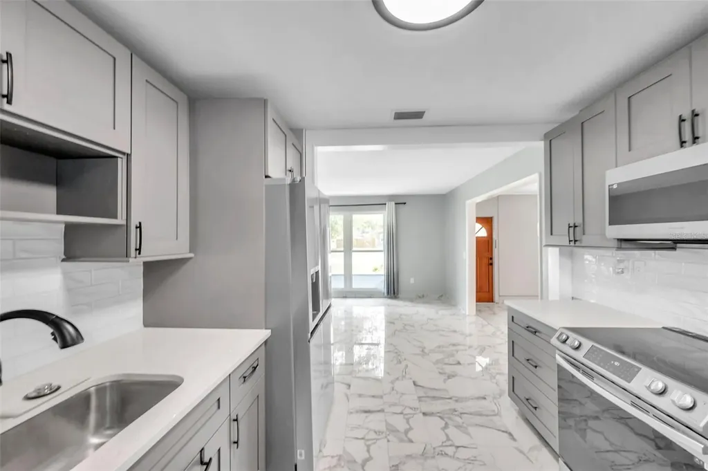 3230 51st Street N St Petersburg FL 33710