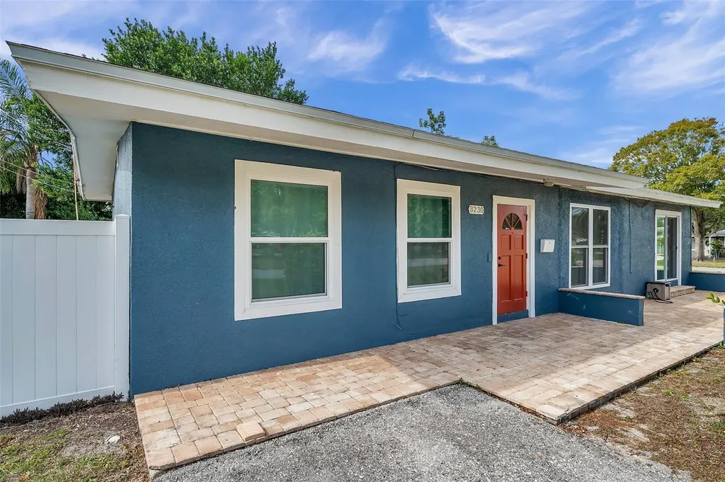 3230 51st Street N St Petersburg FL 33710