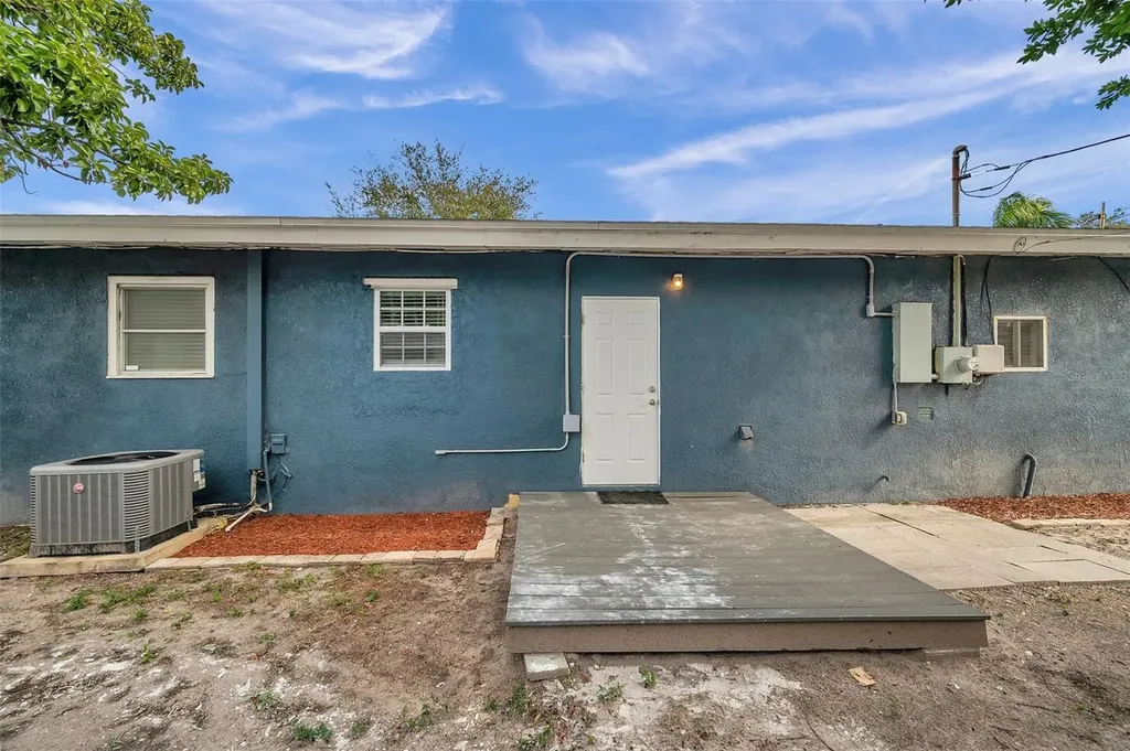 3230 51st Street N St Petersburg FL 33710