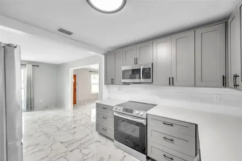 3230 51st Street N St Petersburg FL 33710