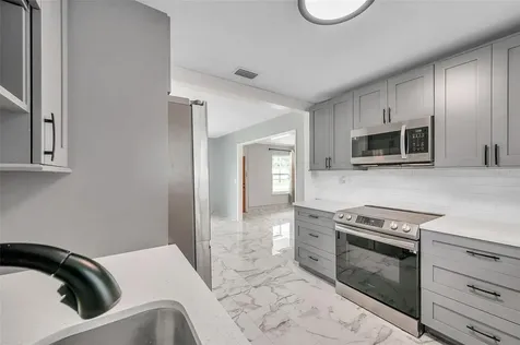 3230 51st Street N St Petersburg FL 33710