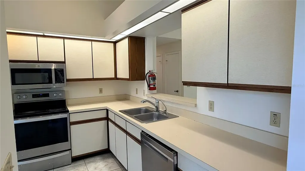 120 Blackwater Court Kissimmee FL 34743