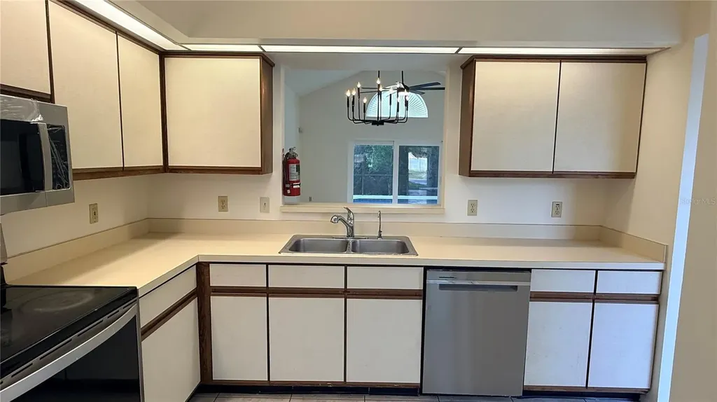 120 Blackwater Court Kissimmee FL 34743