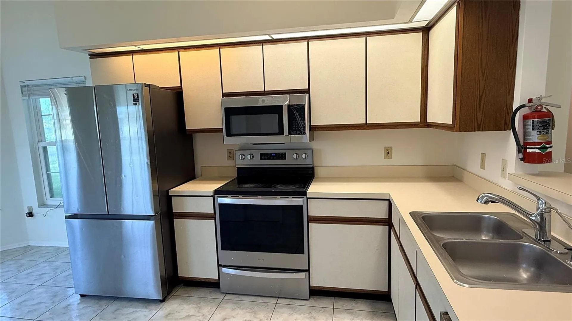 120 Blackwater Court Kissimmee FL 34743