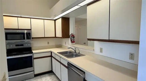 120 Blackwater Court Kissimmee FL 34743