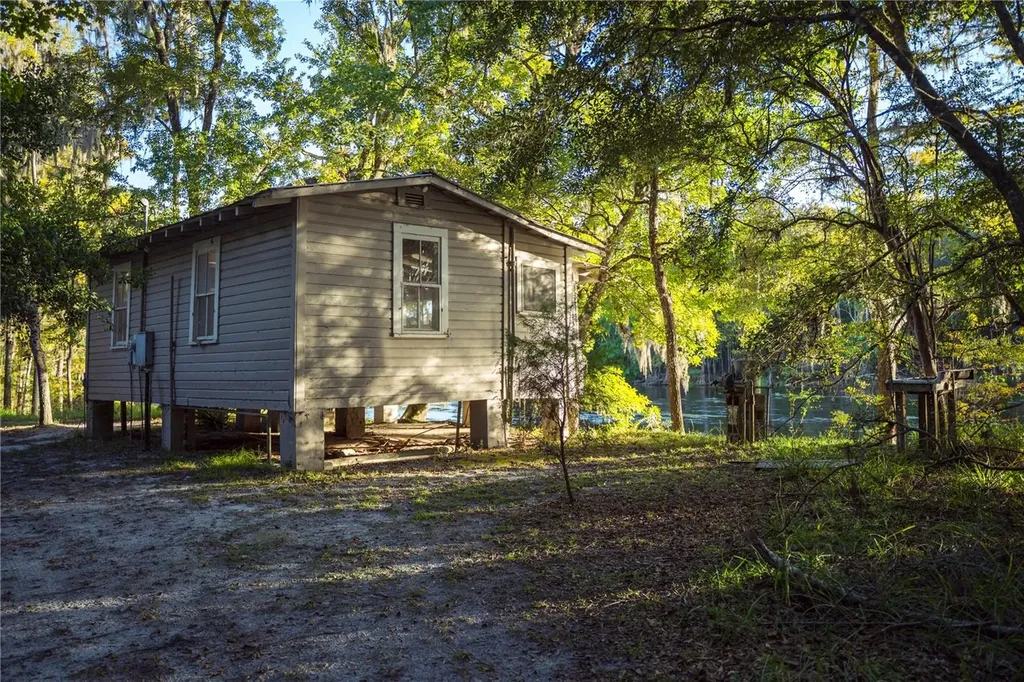Blue Bird Court SW Fort White FL 32038