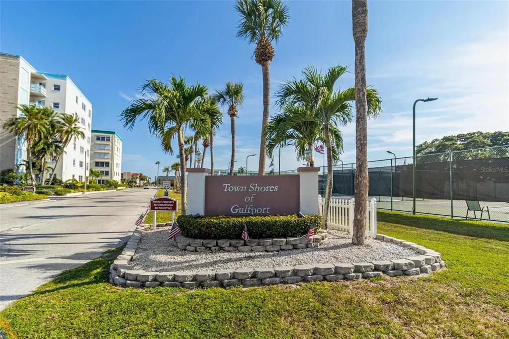 2850 59th Street S Gulfport FL 33707