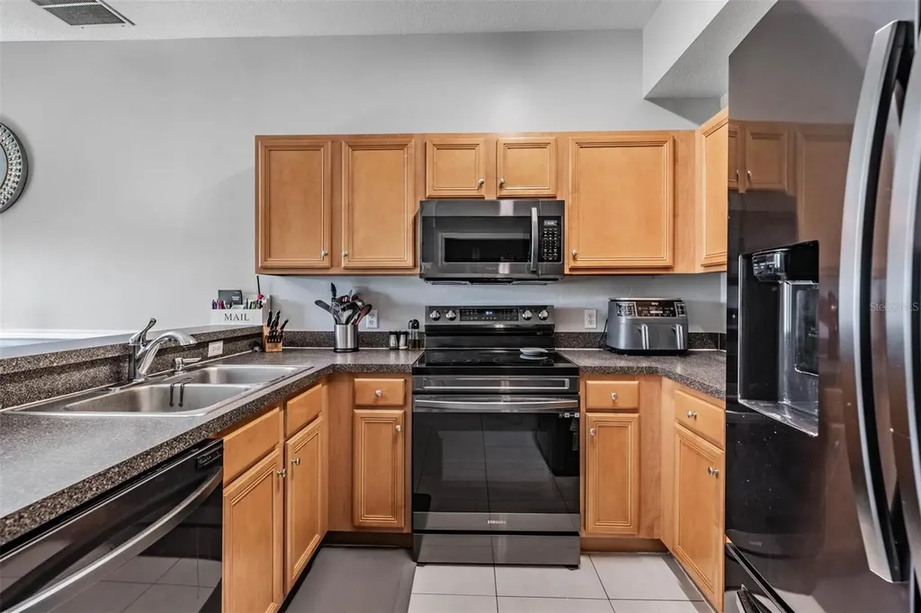9092 Iron Oak Avenue Tampa FL 33647