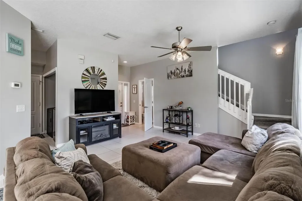 9092 Iron Oak Avenue Tampa FL 33647