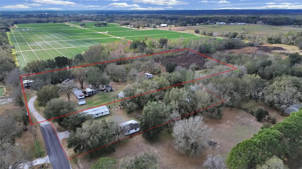 9924 Art Acres Road Dover FL 33527