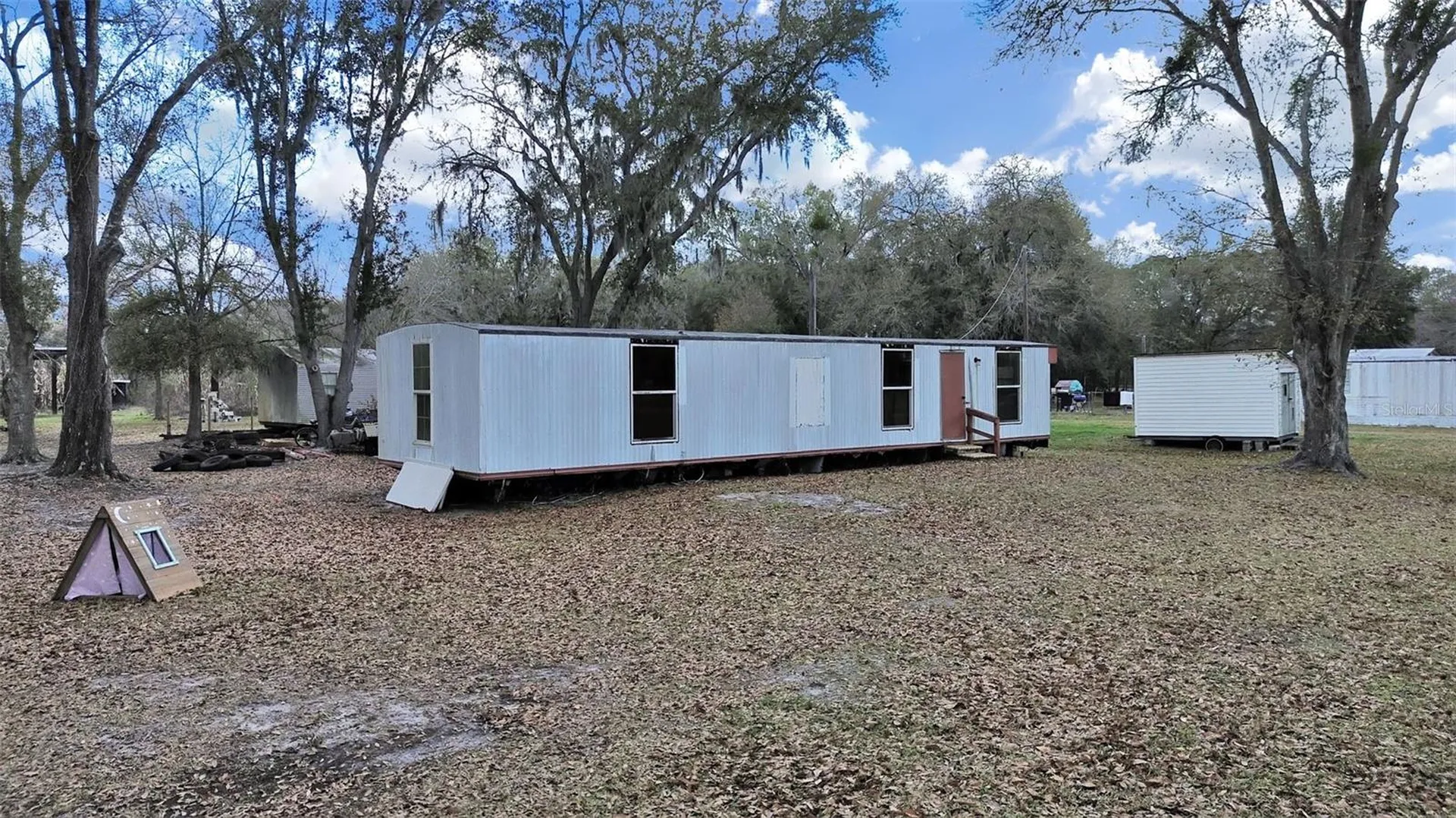 9924 Art Acres Road Dover FL 33527