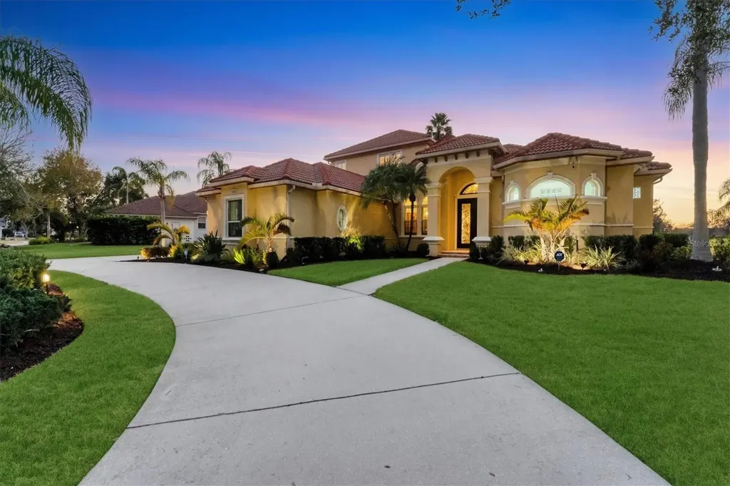 7106 Pine Valley Street Bradenton FL 34202