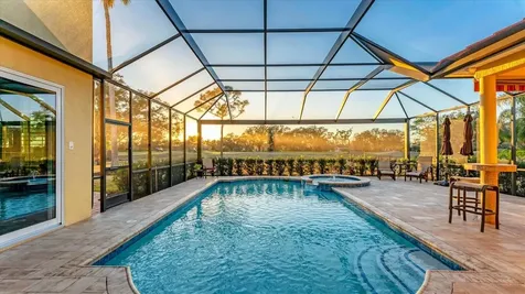 7106 Pine Valley Street Bradenton FL 34202