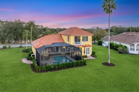 7106 Pine Valley Street Bradenton FL 34202