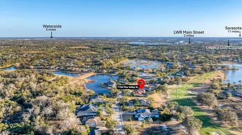 7106 Pine Valley Street Bradenton FL 34202