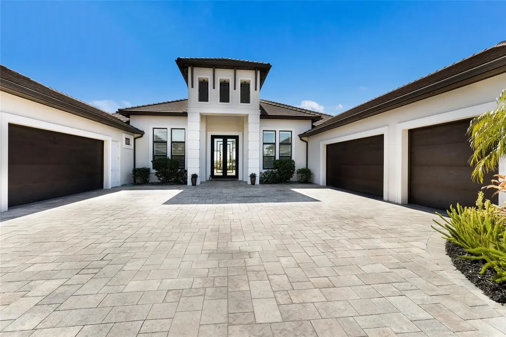 8428 Lindrick Lane Bradenton FL 34202