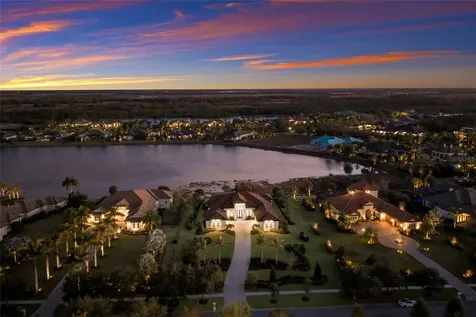 8428 Lindrick Lane Bradenton FL 34202